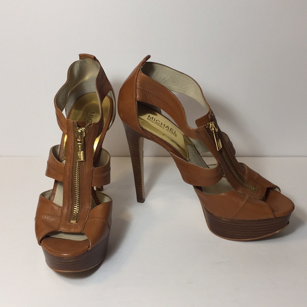 Michael Kors Berkley T-Strap Platform Sandal
